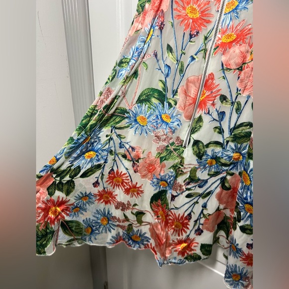 Alice + Olivia Alves Floral Cold Shoulder Silk Blend Dress size 10 - Picture 11 of 14